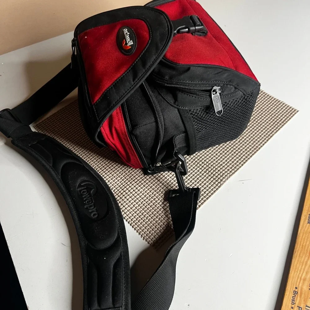 Lowepro Nova 1 AW Camera Bag Red Black Shoulder Case Padded DSLR Mirrorless